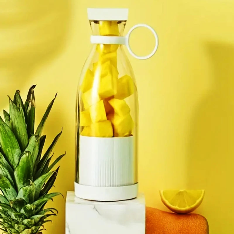 Mini Juicer Cup Fresh Juice Mini Fast Portable Blender for Juice, Shakes and Smoothies, Electric USB Juicer Blender